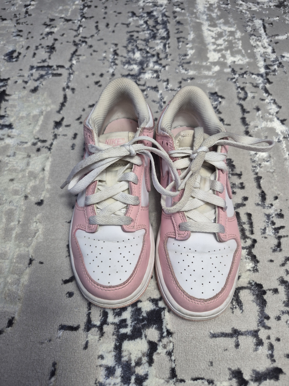 Nike GS Dunk Low White Medium Soft Pink Girl Size 1Y